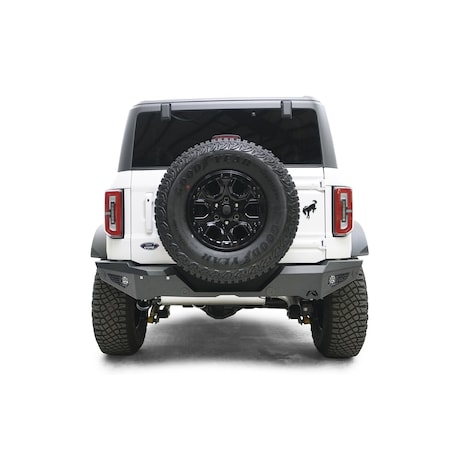 Fab Fours One Piece Design Direct Fit Mounting Hardware Included Without Grille Guard Without Winch Mount FB21-Y5252-1